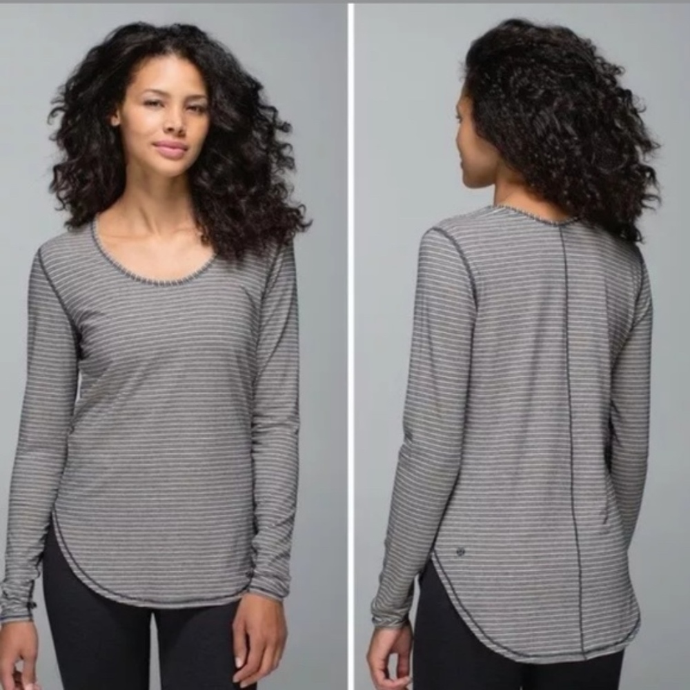 🍋Lululemon Yogini 5 Year Long Sleeve Tee🍋